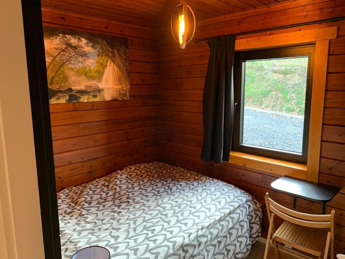 Gites Douillets : Chalet Sur Pilotis Houyet ภายนอก รูปภาพ